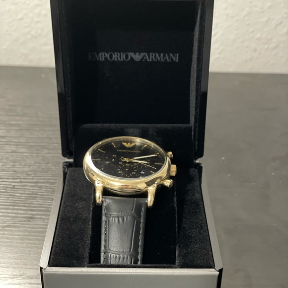 Emporio Armani size 43mm watch. Never worn, like new.